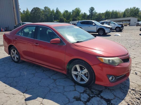 2012 TOYOTA CAMRY — Passenger 3/4