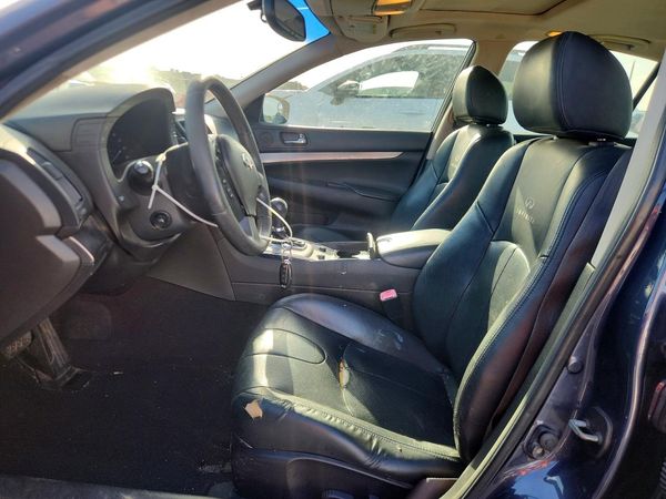 2012 INFINITI G37