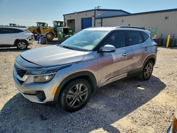 2023 KIA SELTOS — Front 3/4