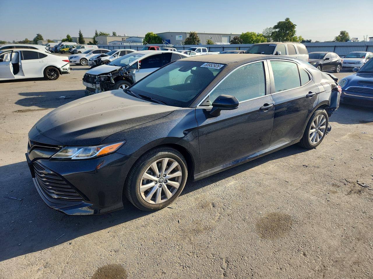 2018 TOYOTA CAMRY L/LE/SE/XLE — Front 3/4