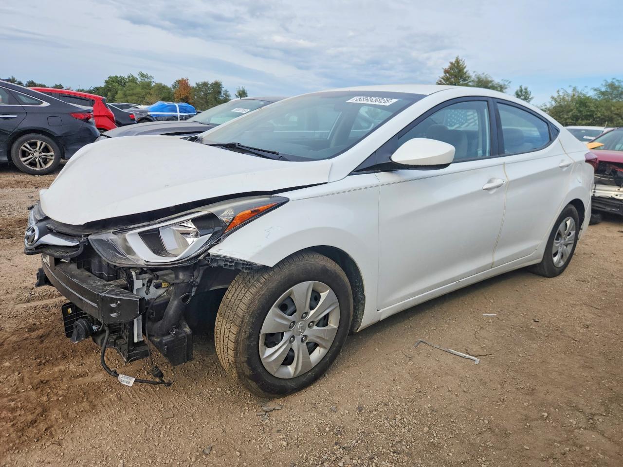 2016 HYUNDAI ELANTRA — Front 3/4