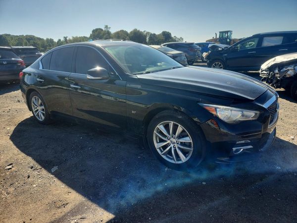 2016 INFINITI Q50 — Passenger 3/4