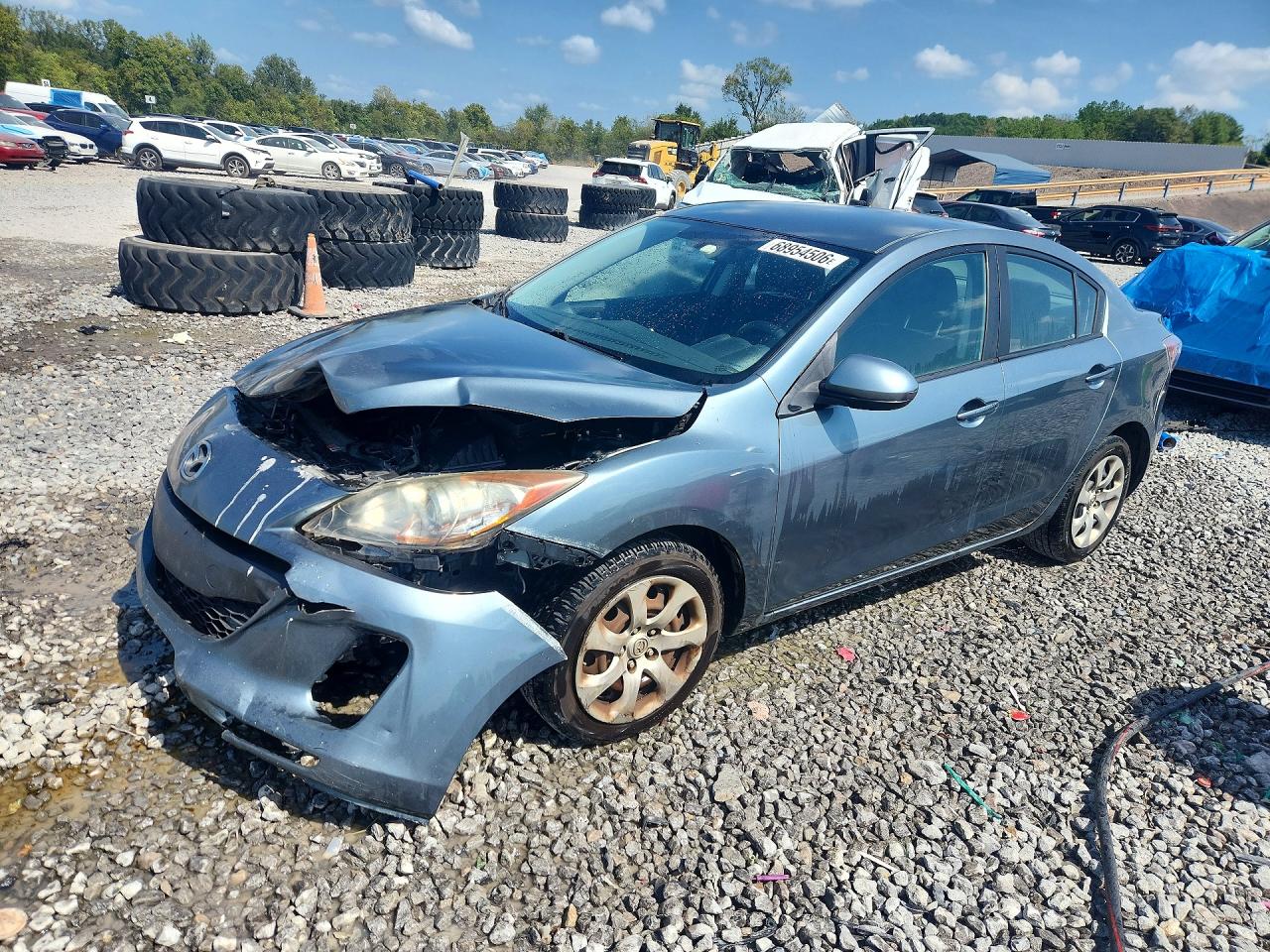 2013 MAZDA 3 SV/Base