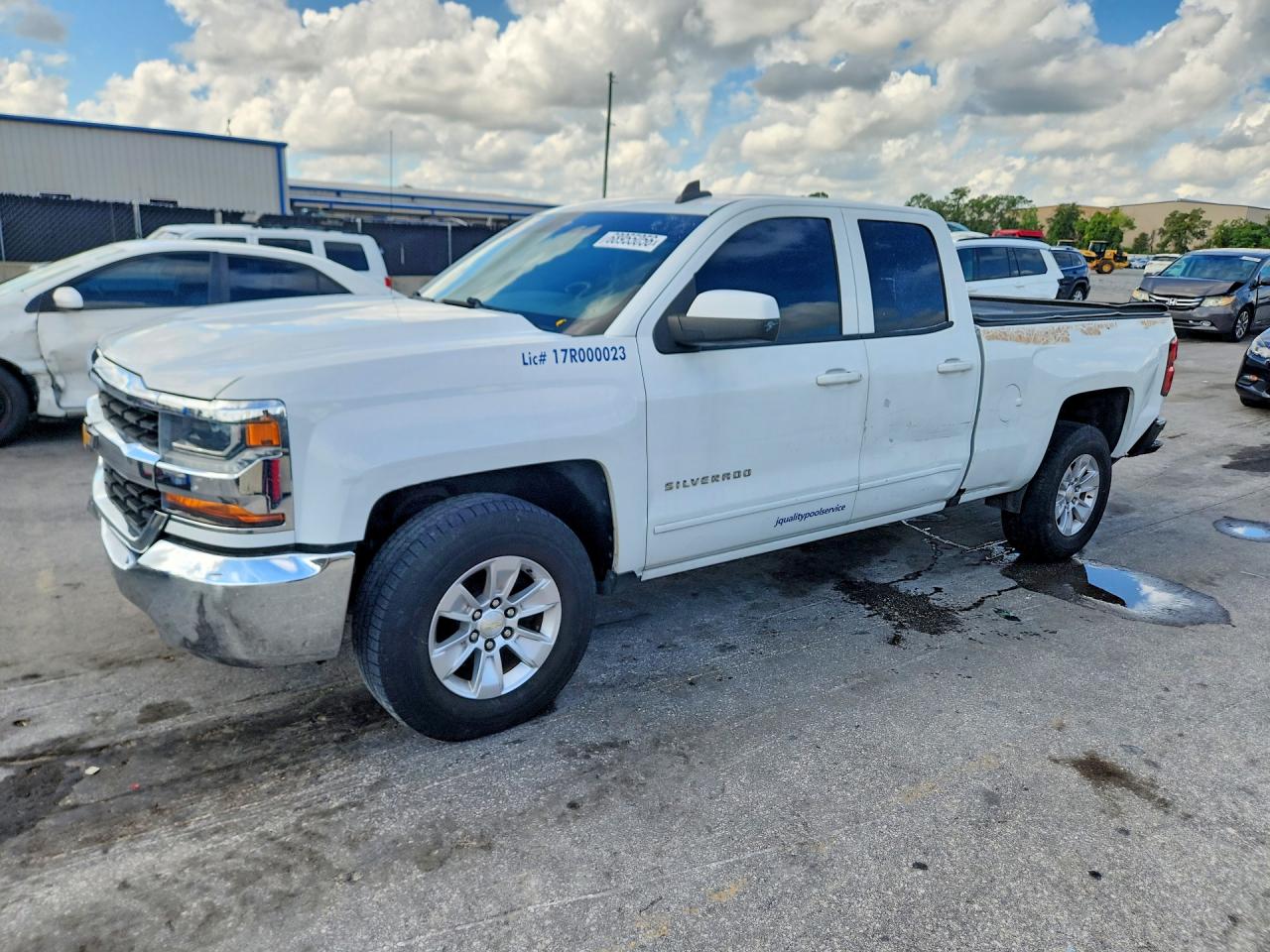 2019 CHEVROLET SILVERADO LT — Front 3/4