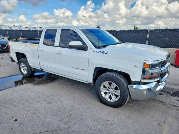 2019 CHEVROLET SILVERADO LT — Passenger 3/4