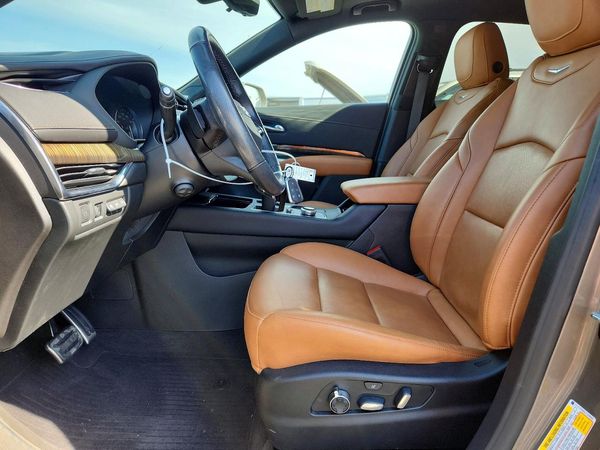 2020 CADILLAC XT4 — DENT