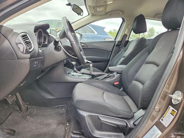 2014 MAZDA 3 Touring/GS — DENT