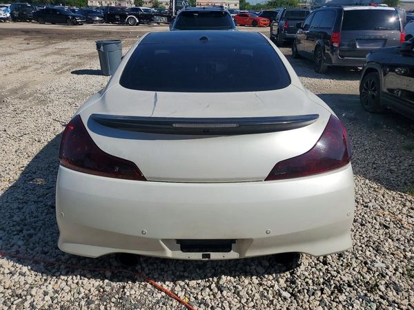 2013 INFINITI G37