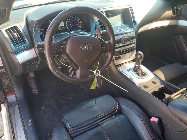 2013 INFINITI G37