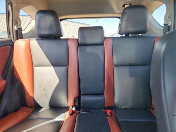 2014 TOYOTA RAV4 High