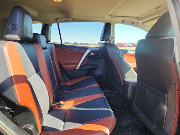 2014 TOYOTA RAV4 High