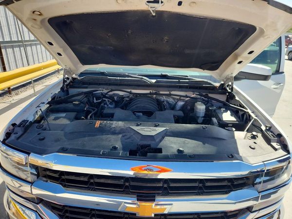 2017 CHEVROLET SILVERADO LT