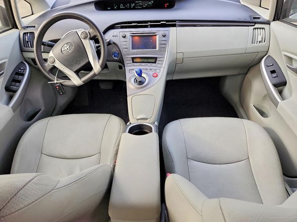2012 TOYOTA PRIUS