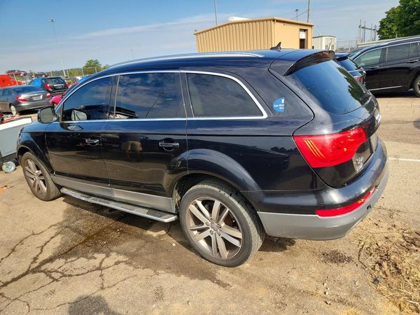 2012 AUDI Q7 Premium Plus
