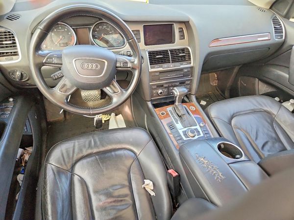 2012 AUDI Q7 Premium Plus