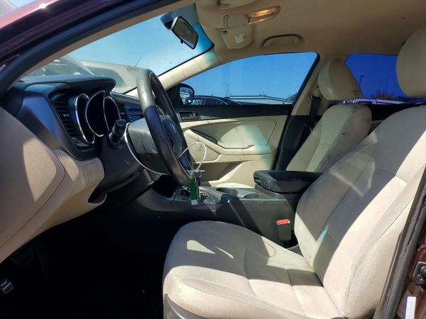 2013 KIA OPTIMA LX — DENT