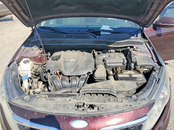 2013 KIA OPTIMA LX — Engine bay