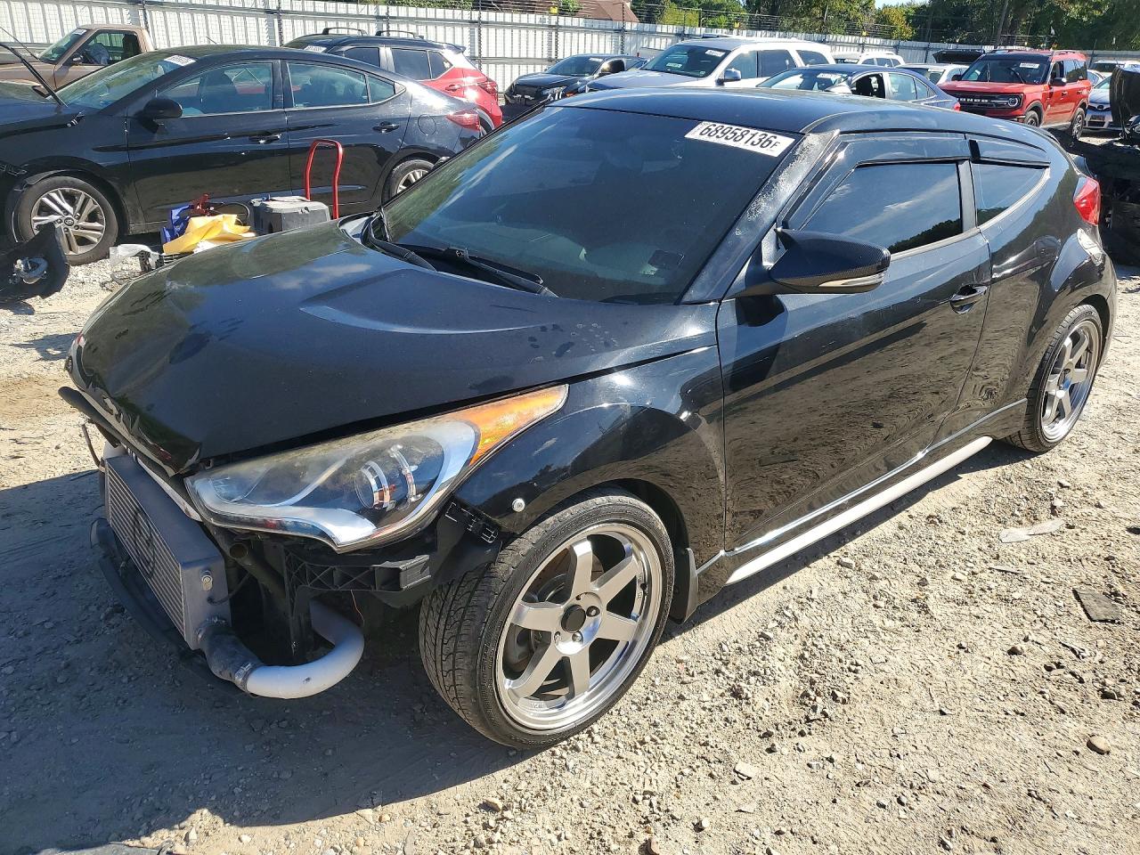 2016 HYUNDAI VELOSTER — Front 3/4