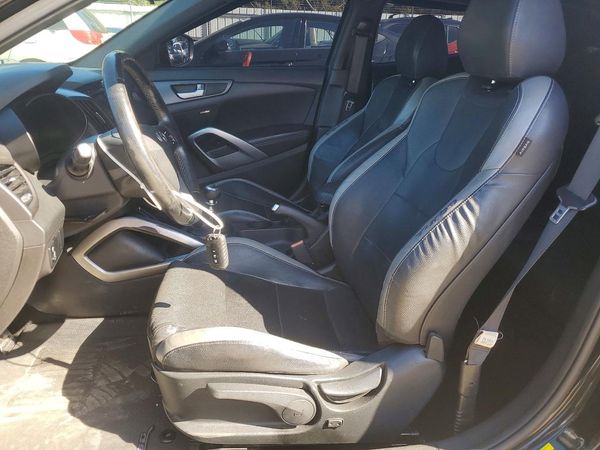 2016 HYUNDAI VELOSTER — DENT