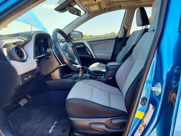 2018 TOYOTA RAV4 — DENT