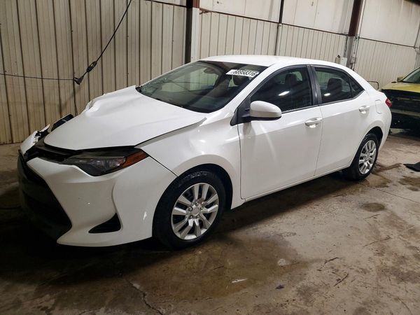 2017 TOYOTA COROLLA