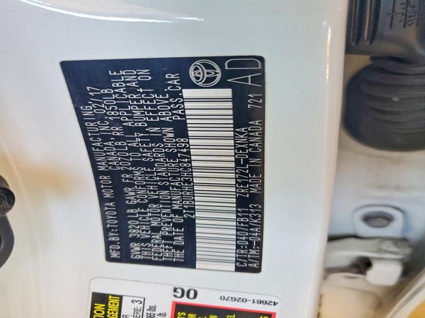 2017 TOYOTA COROLLA