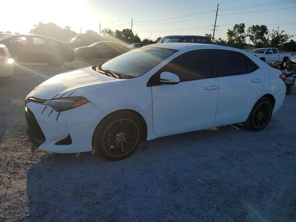 2019 TOYOTA COROLLA