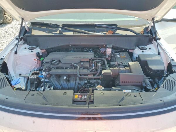 2025 HYUNDAI KONA — Engine bay