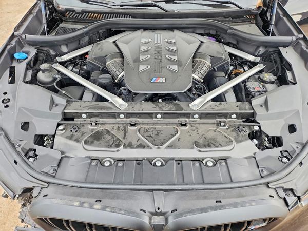 2026 BMW X5 — Engine bay