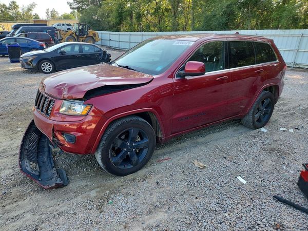 2015 JEEP GRAND CHEROKEE Laredo — Front 3/4