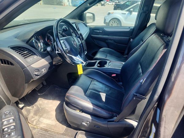 2020 DODGE GRAND CARAVAN — DENT