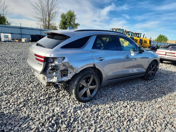 2024 GENESIS GV70