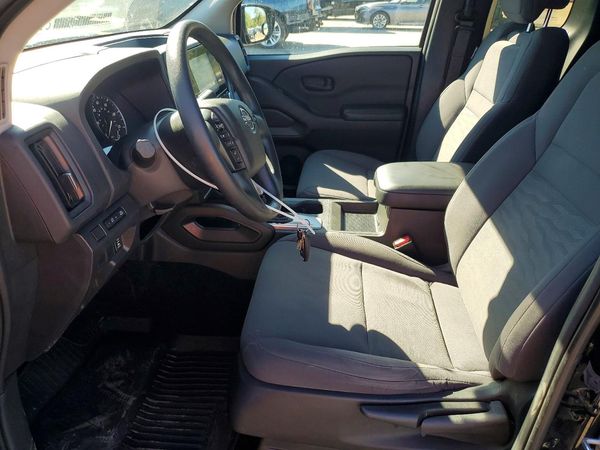 2025 NISSAN FRONTIER