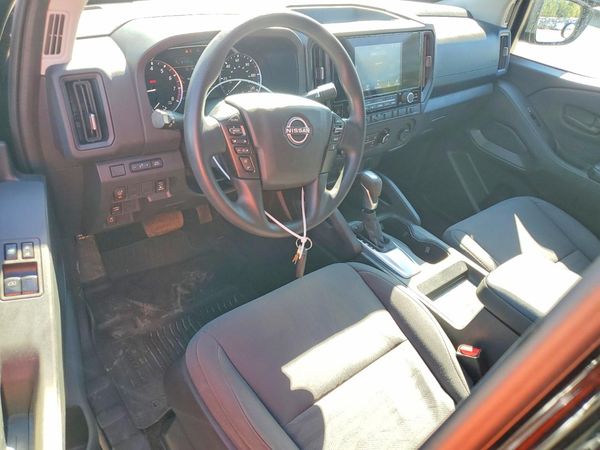 2025 NISSAN FRONTIER