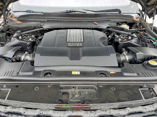 2014 LAND ROVER RANGEROVER HSE — Engine bay