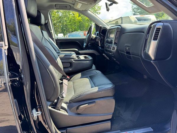 2017 CHEVROLET SILVERADO LT