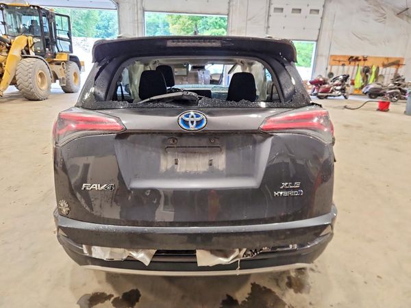 2016 TOYOTA RAV4 XLE (M Grade) — DIRR