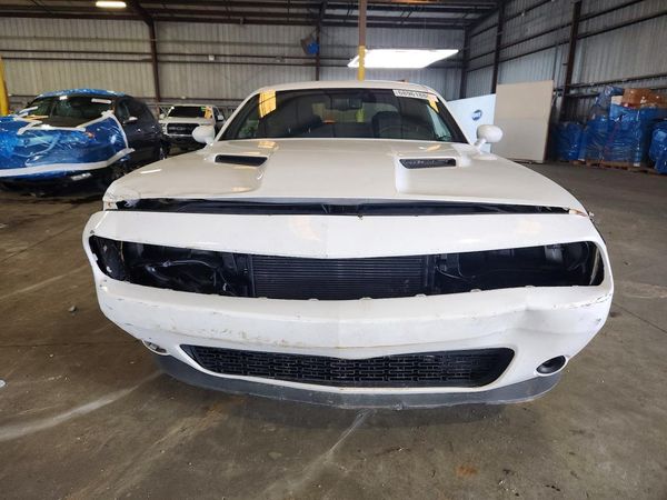 2018 DODGE CHALLENGER SXT