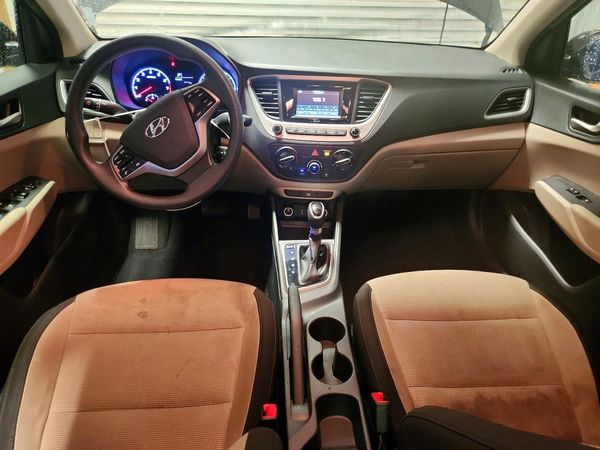 2020 HYUNDAI ACCENT SE and SEL