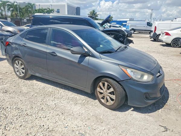 2012 HYUNDAI ACCENT GL (Middle-low grade) — Passenger 3/4