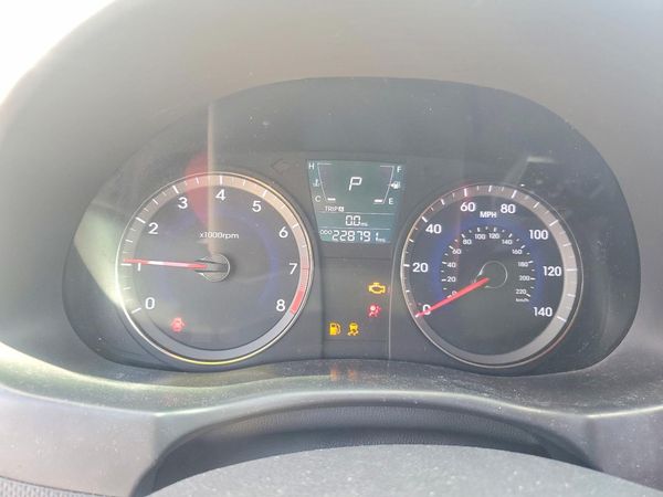 2012 HYUNDAI ACCENT GL (Middle-low grade) — ODOM