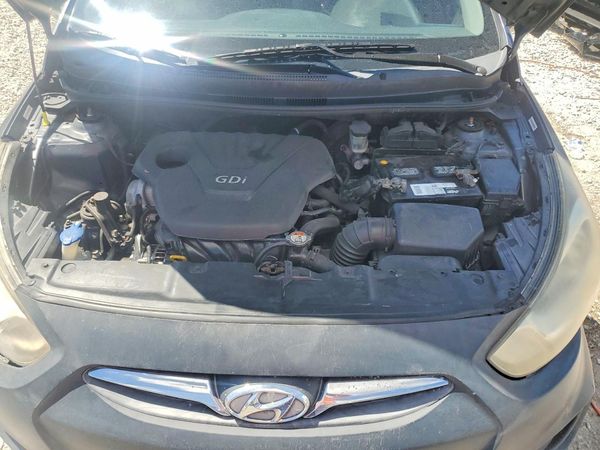 2012 HYUNDAI ACCENT GL (Middle-low grade) — Engine bay