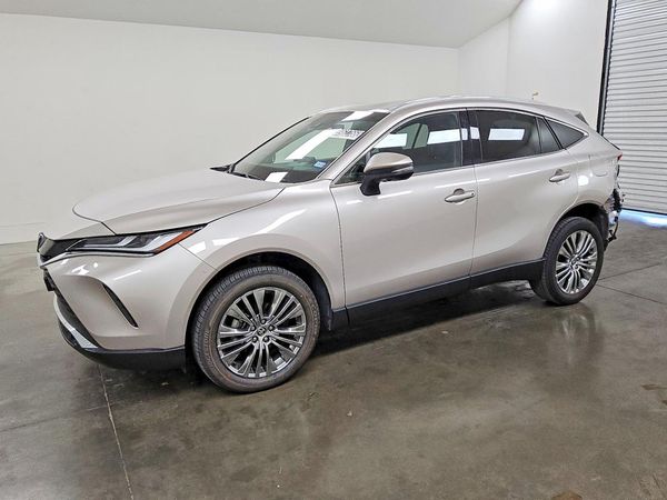 2024 TOYOTA VENZA — DSFA — Front 3/4