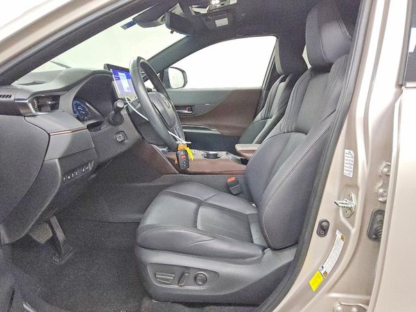 2024 TOYOTA VENZA — DENT