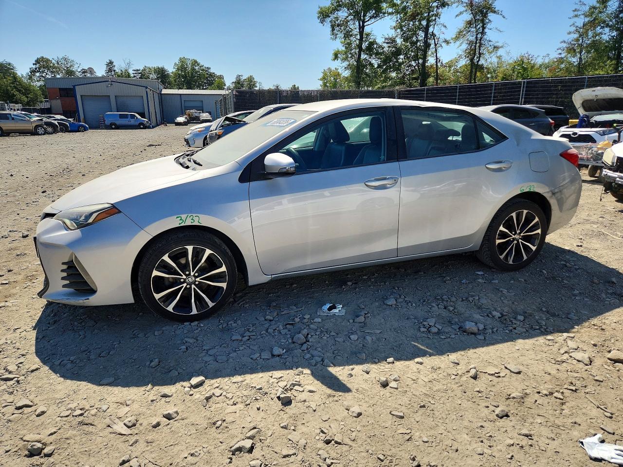 2018 TOYOTA COROLLA — Front 3/4