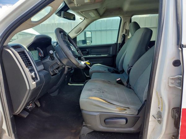 2018 RAM 2500 ST — DENT