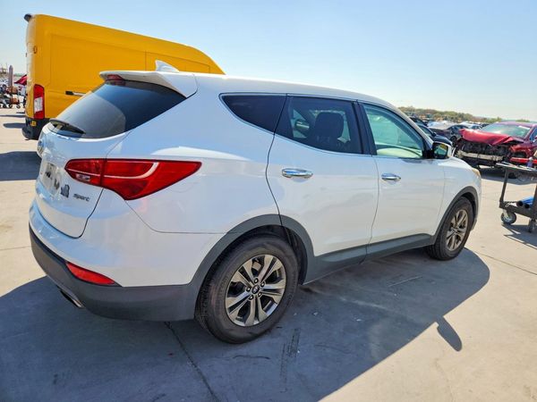 2015 HYUNDAI SANTA FE GL