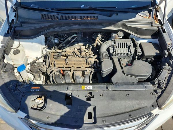 2015 HYUNDAI SANTA FE GL