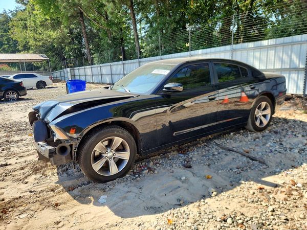 2013 DODGE CHARGER — Front 3/4