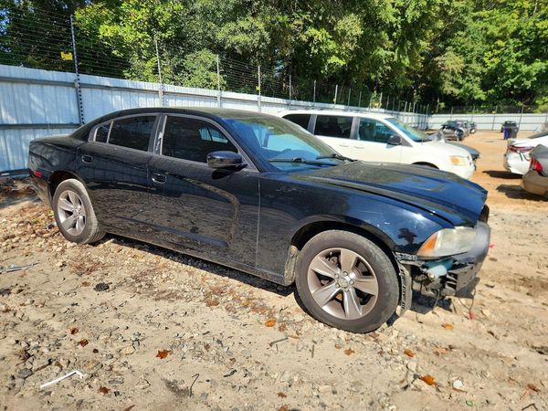 2013 DODGE CHARGER — Passenger 3/4